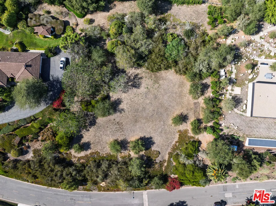 3324 Campanil Santa Barbara, CA 93109