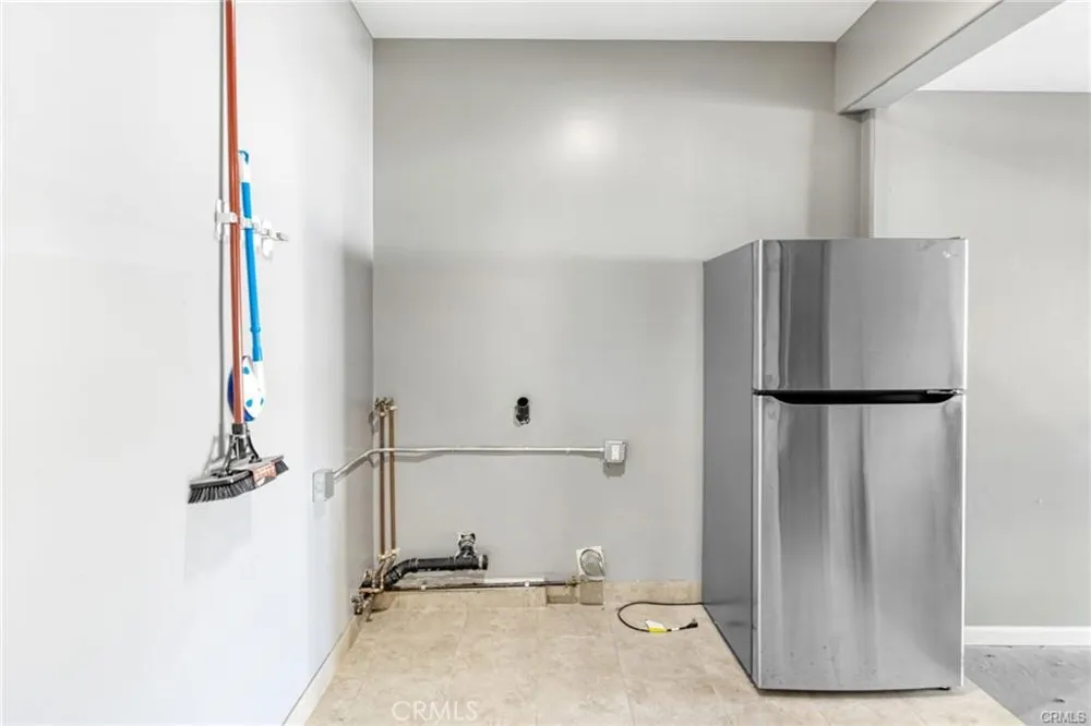 7035 Calhoun Avenue Van Nuys, CA 91405