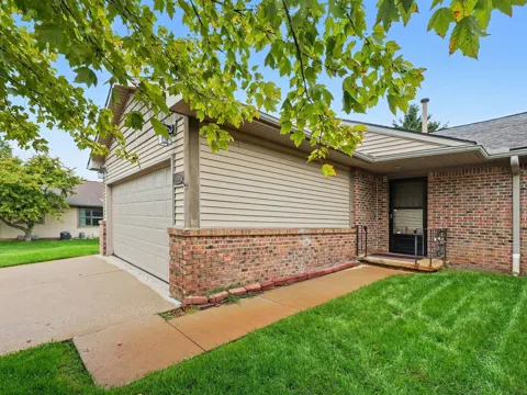 905 Moore Drive