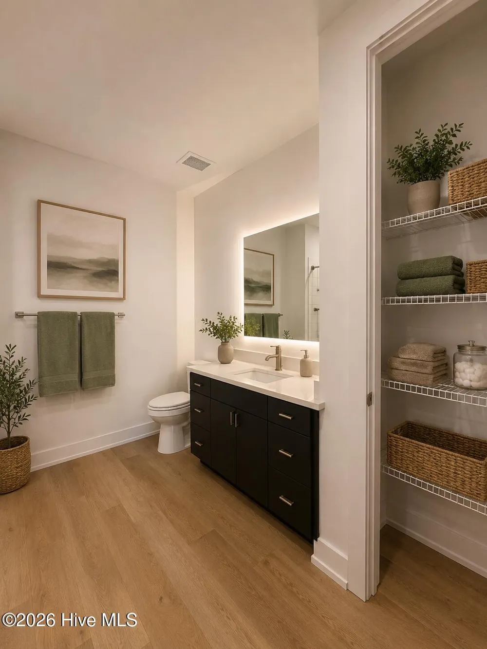 1704 Church Street #207 Wilmington, NC 28403