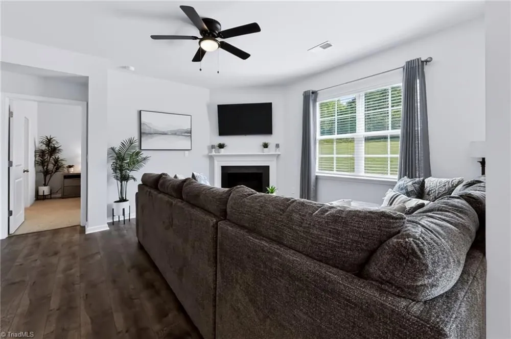 664 Starfall Road Graham, NC 27253
