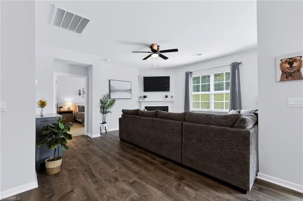 664 Starfall Road Graham, NC 27253
