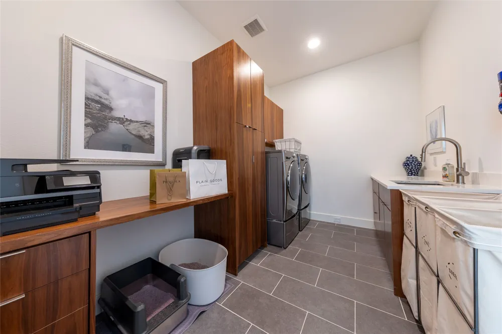 1510 Eastus Drive Dallas, TX 75208
