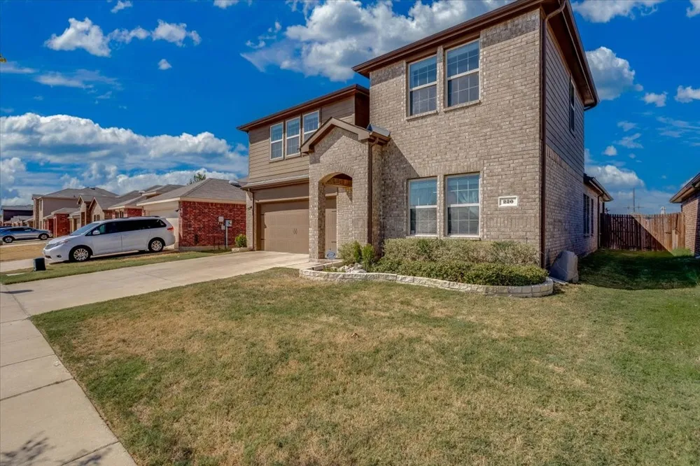 220 Evers Way Denton, TX 76207