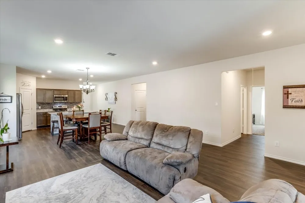 220 Evers Way Denton, TX 76207