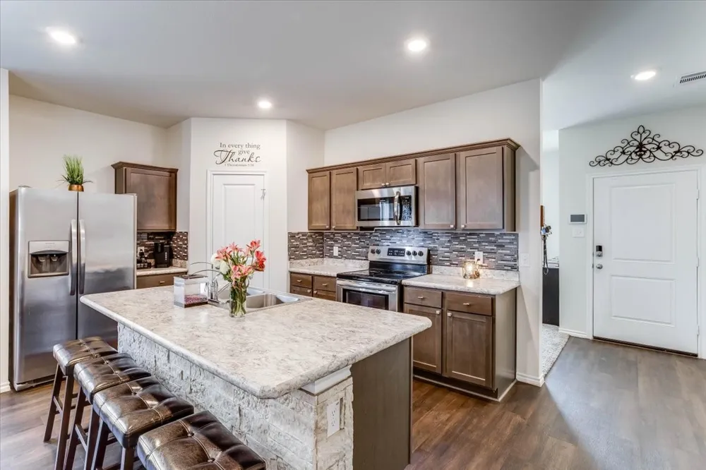 220 Evers Way Denton, TX 76207