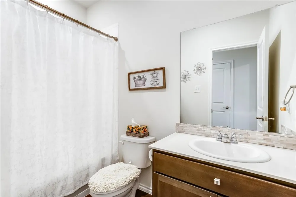 220 Evers Way Denton, TX 76207