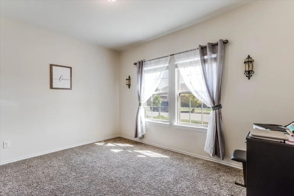 220 Evers Way Denton, TX 76207