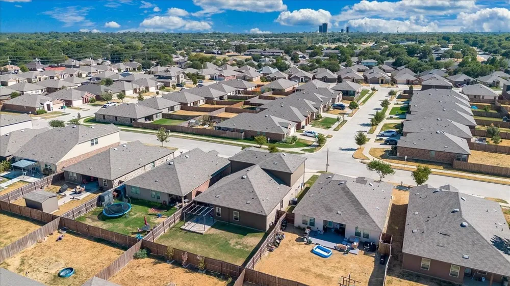 220 Evers Way Denton, TX 76207