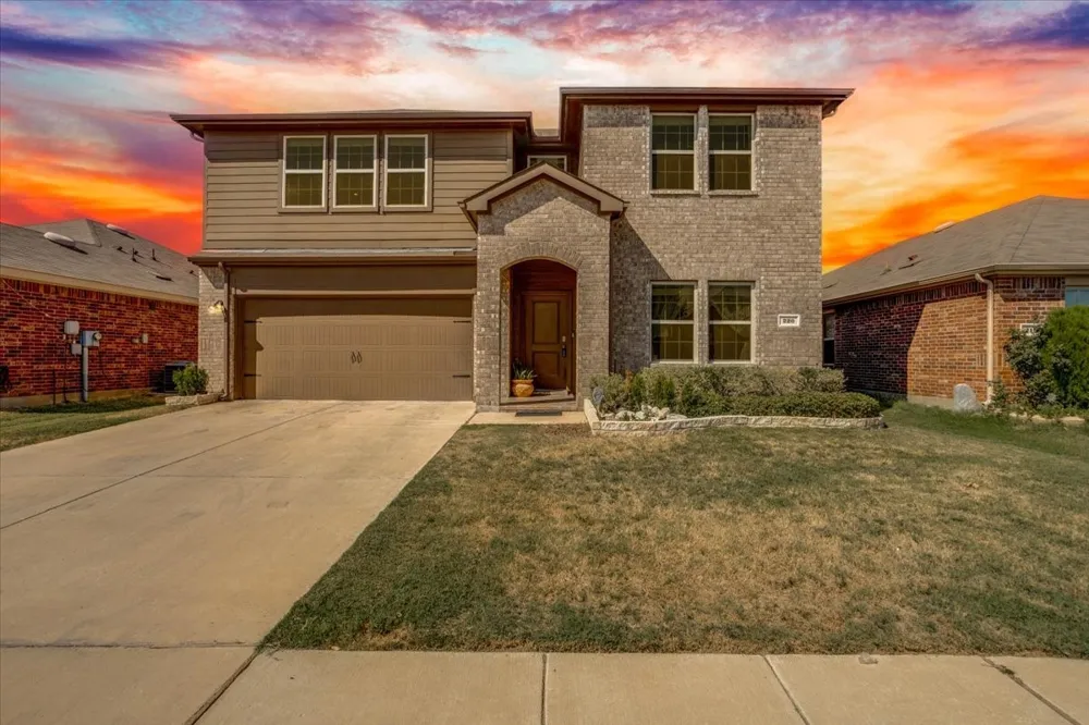 220 Evers Way Denton, TX 76207