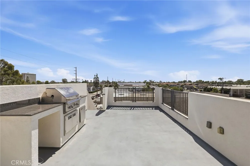 783 Wonder Lane Costa Mesa, CA 92627
