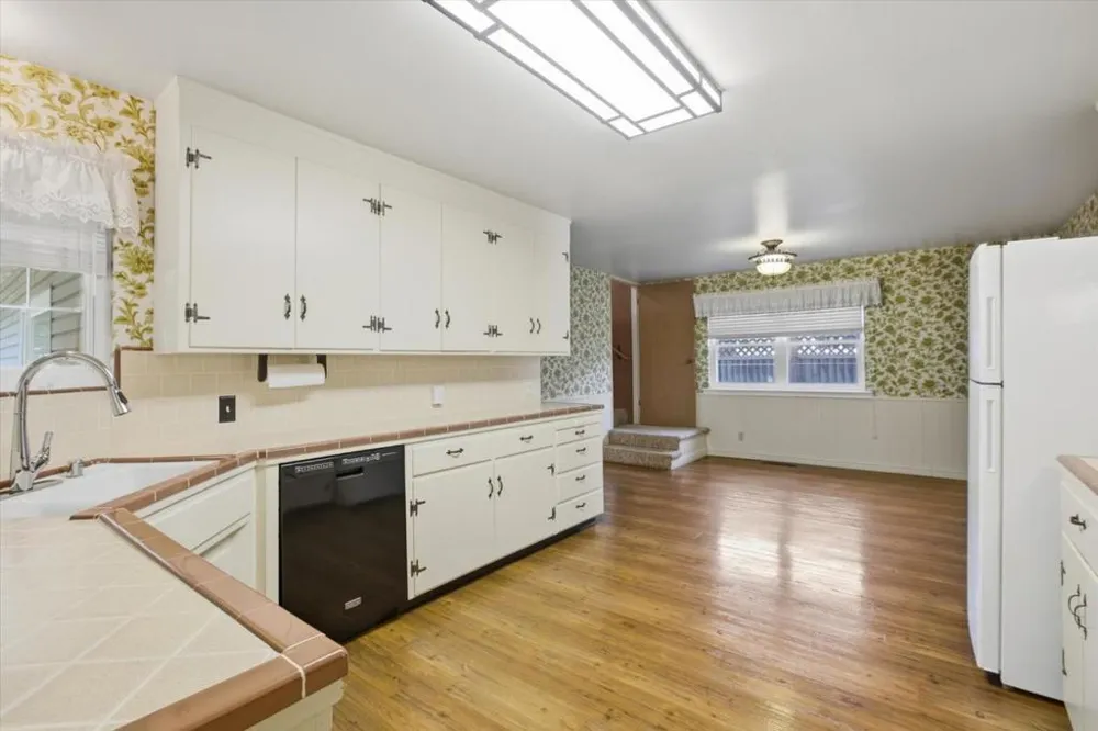 2802 Theresa Lane San Jose, CA 95124