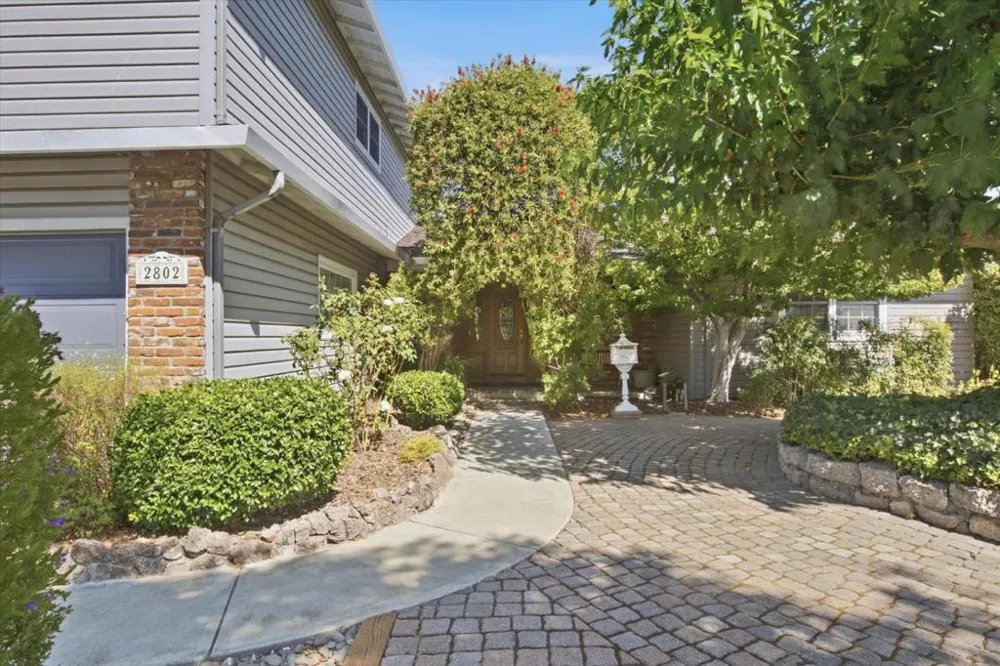 2802 Theresa Lane San Jose, CA 95124