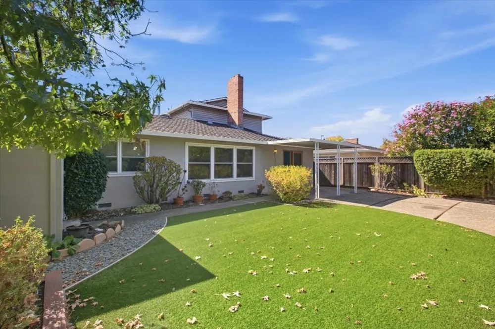 2802 Theresa Lane San Jose, CA 95124