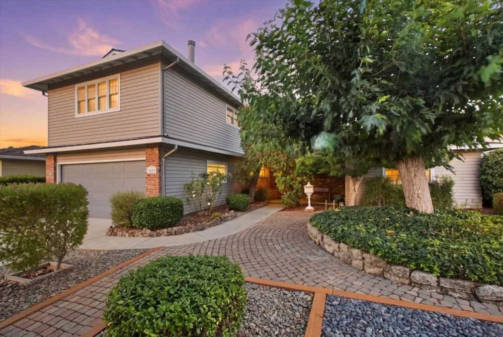 2802 Theresa Lane San Jose, CA 95124
