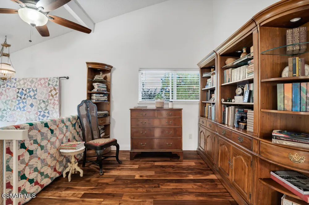 628 Martinique Place Newbury Park, CA 91320