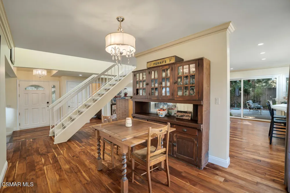 628 Martinique Place Newbury Park, CA 91320