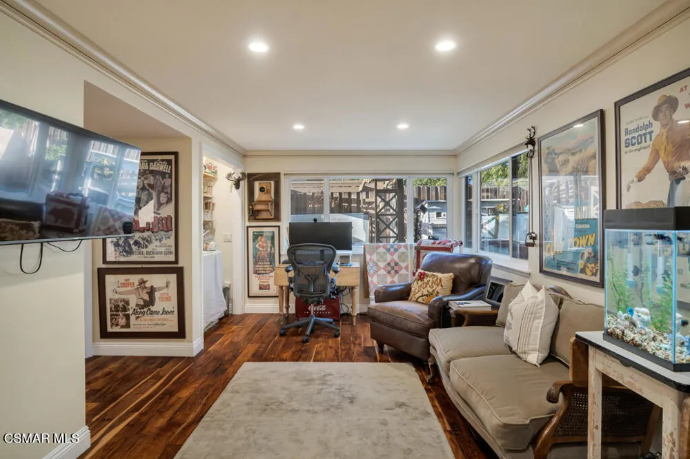628 Martinique Place Newbury Park, CA 91320