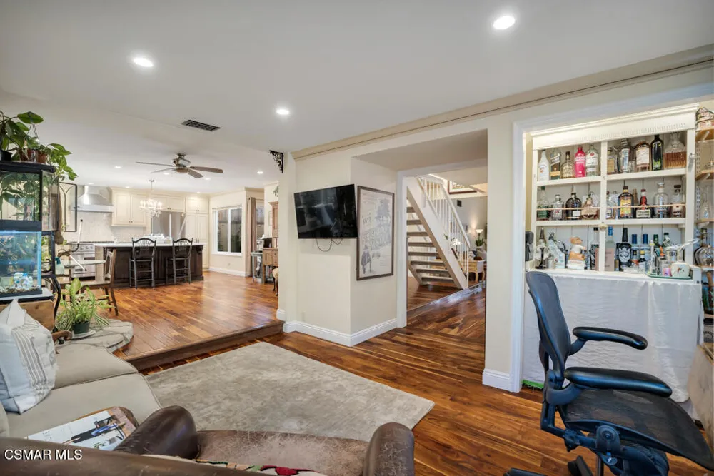 628 Martinique Place Newbury Park, CA 91320