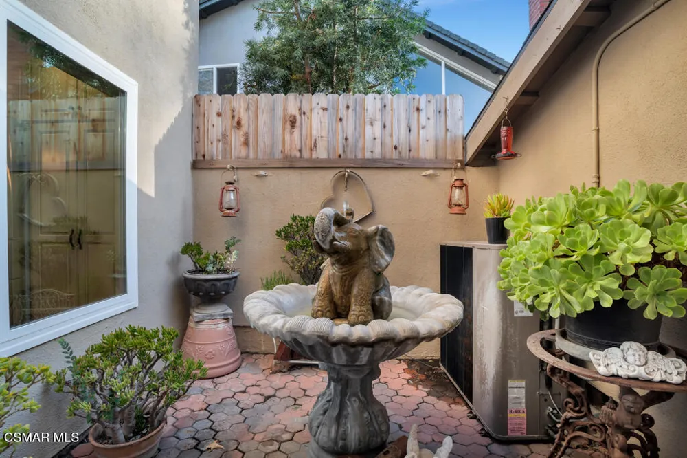 628 Martinique Place Newbury Park, CA 91320