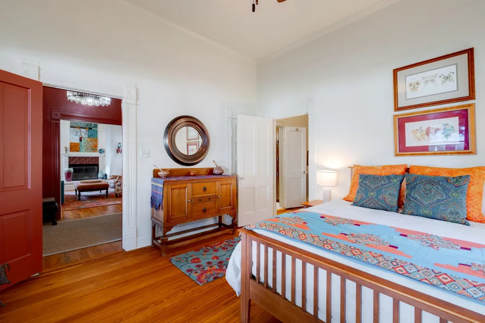 402 Hudgins Street Smithville, TX 78957