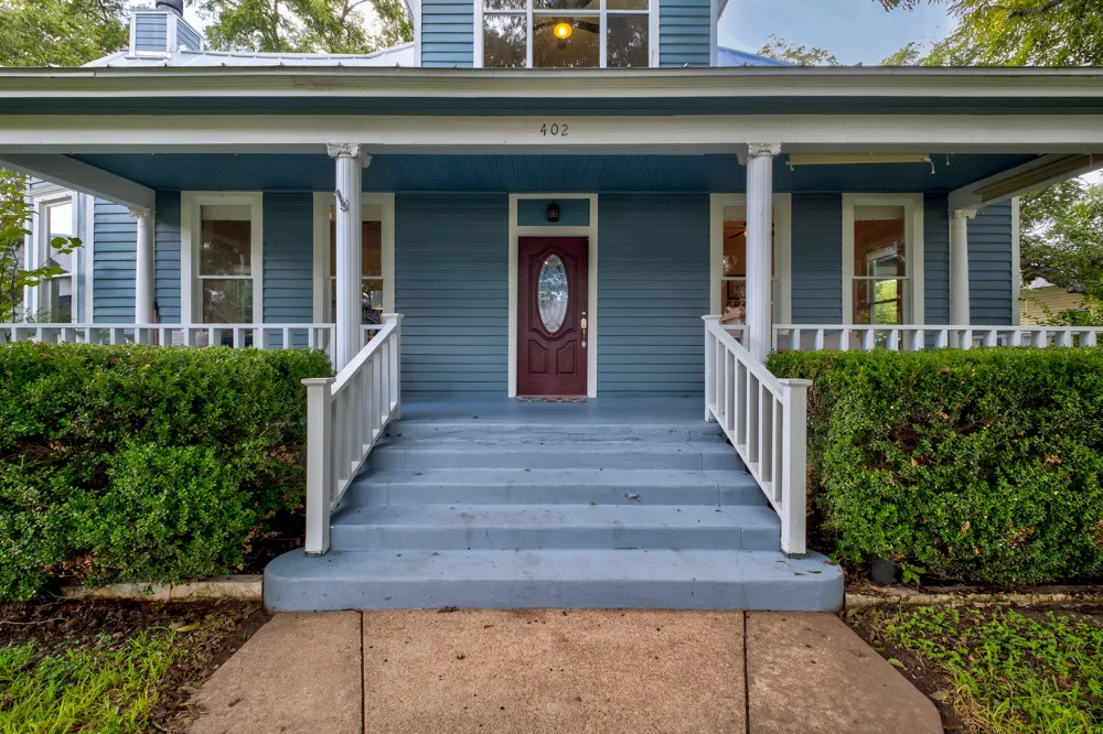 402 Hudgins Street Smithville, TX 78957
