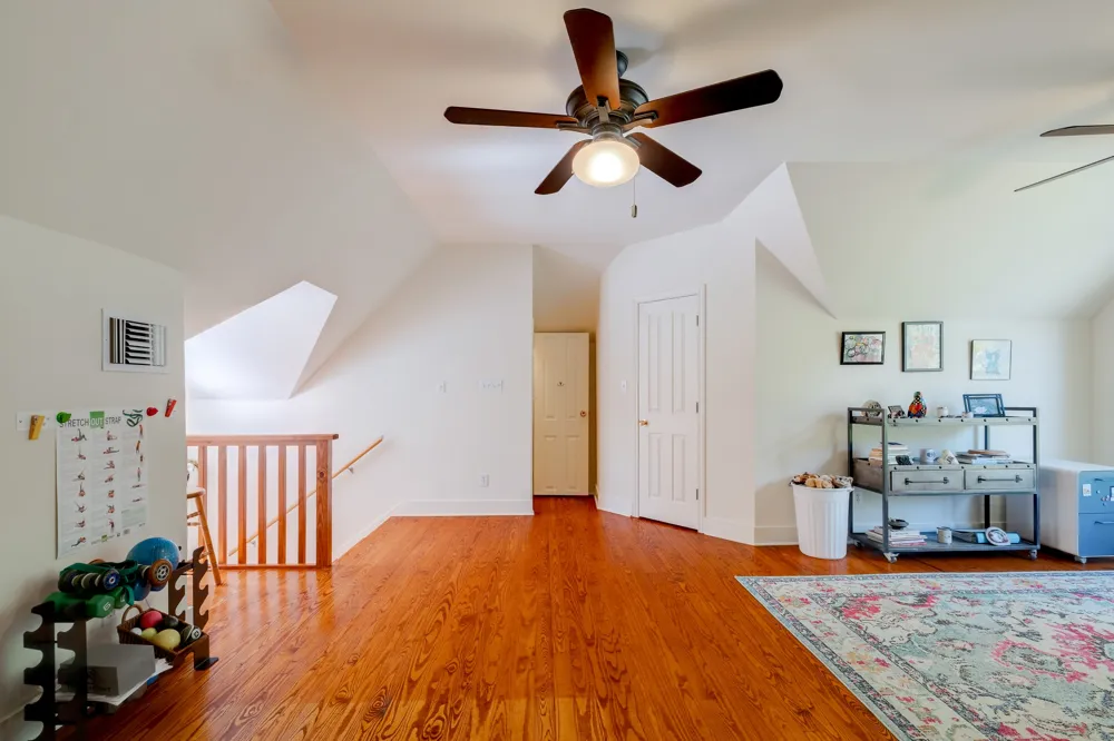 402 Hudgins Street Smithville, TX 78957