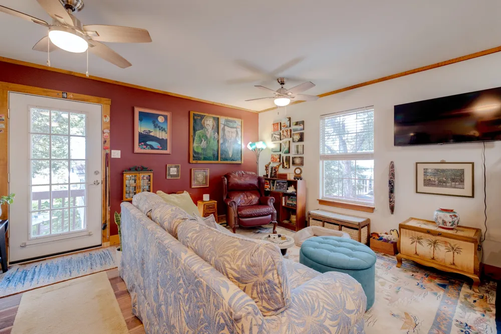 402 Hudgins Street Smithville, TX 78957