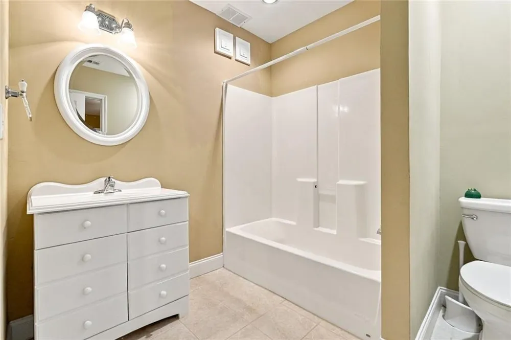 238 Ribbon Leaf View Suwanee, GA 30024