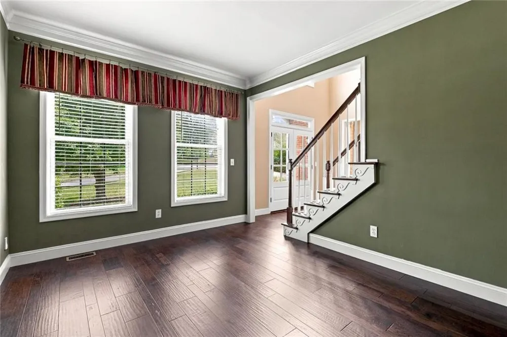 238 Ribbon Leaf View Suwanee, GA 30024