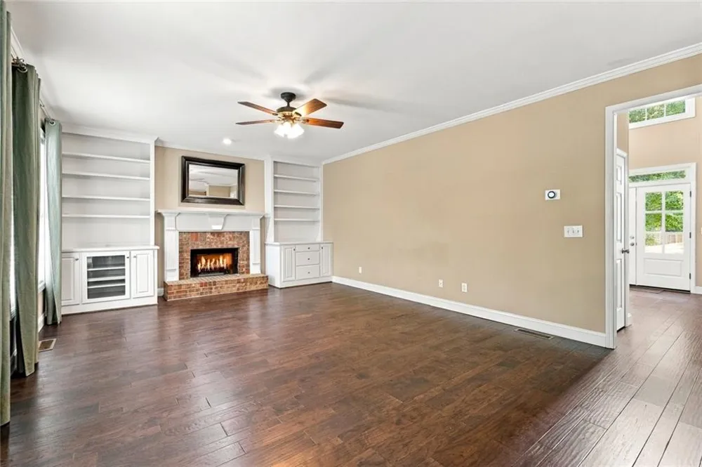 238 Ribbon Leaf View Suwanee, GA 30024