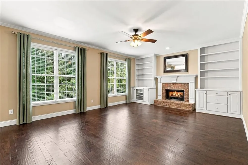 238 Ribbon Leaf View Suwanee, GA 30024
