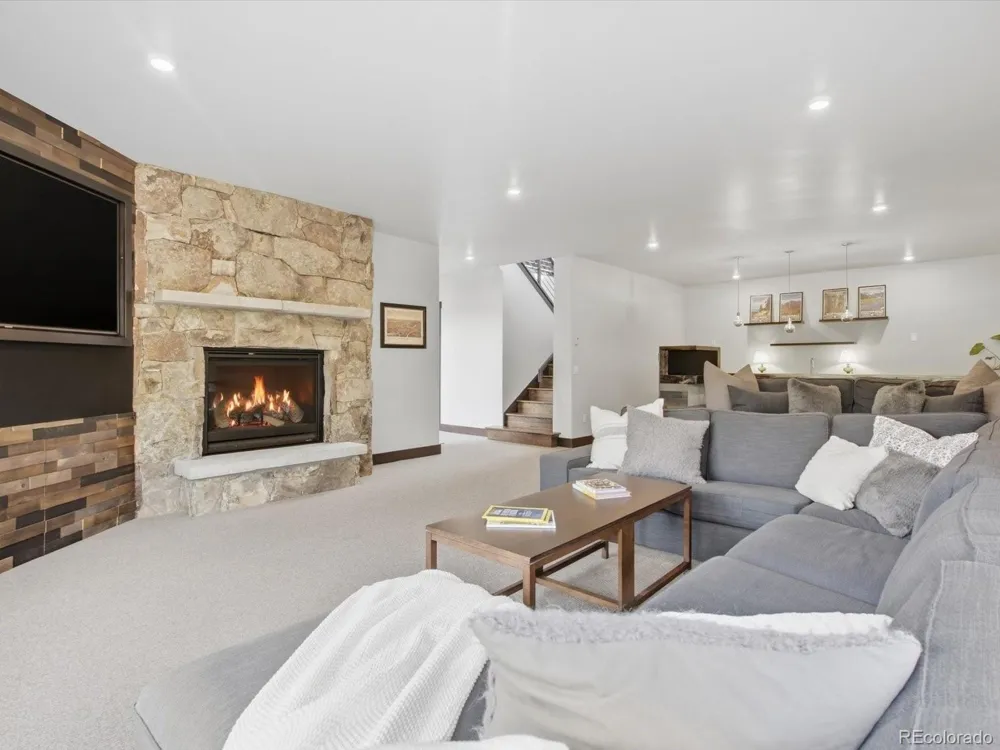68 Lund Way Silverthorne, CO 80498