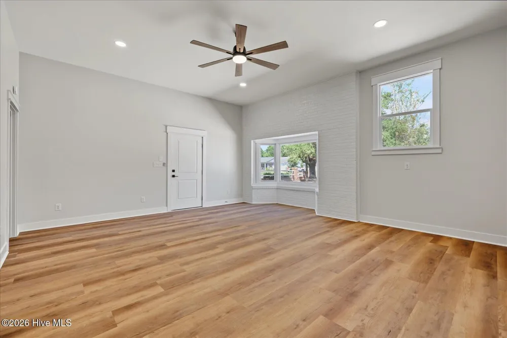 345 Scottsdale Drive Wilmington, NC 28411