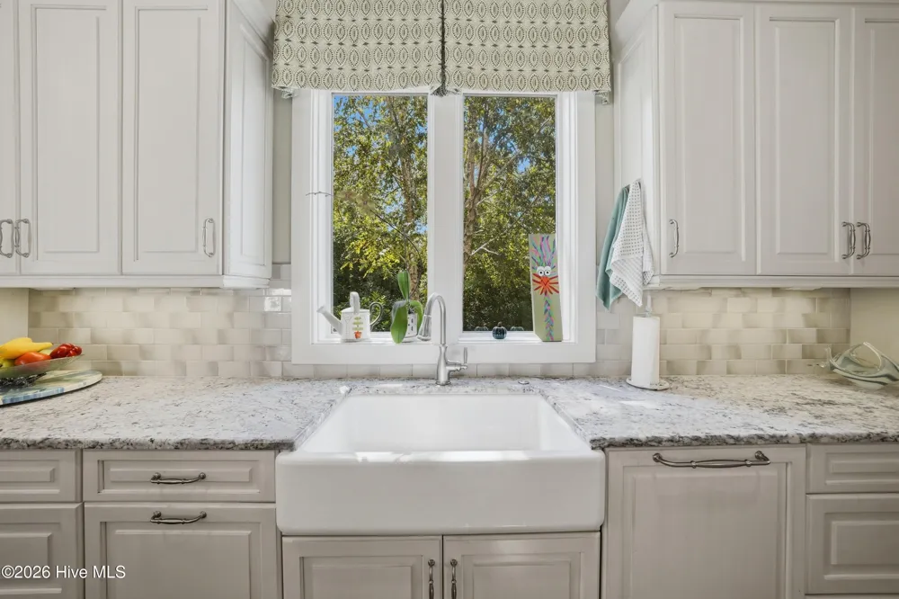 3610 Holly Harbor Drive Southport, NC 28461