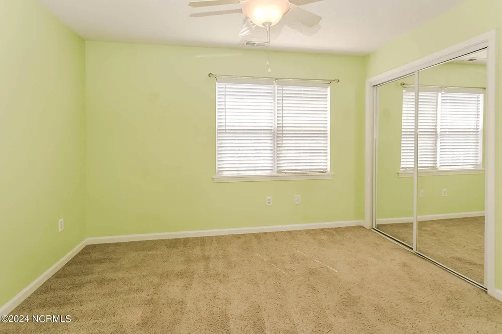 702 Courtyard E Beaufort, NC 28516
