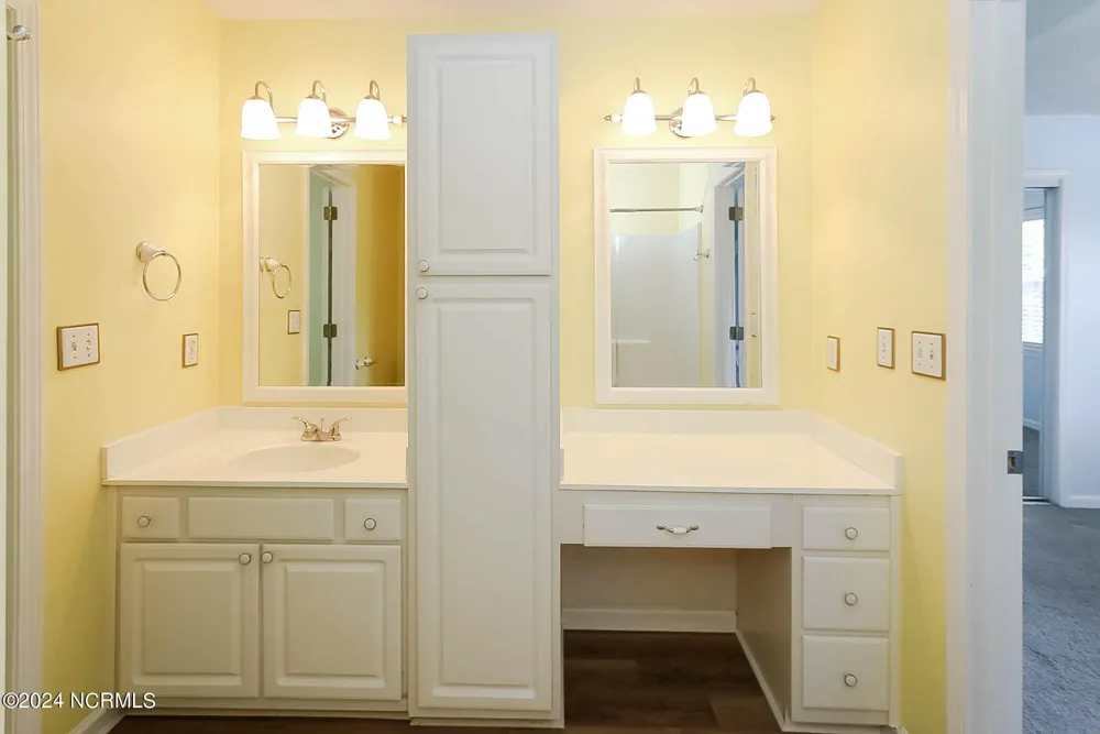 702 Courtyard E Beaufort, NC 28516