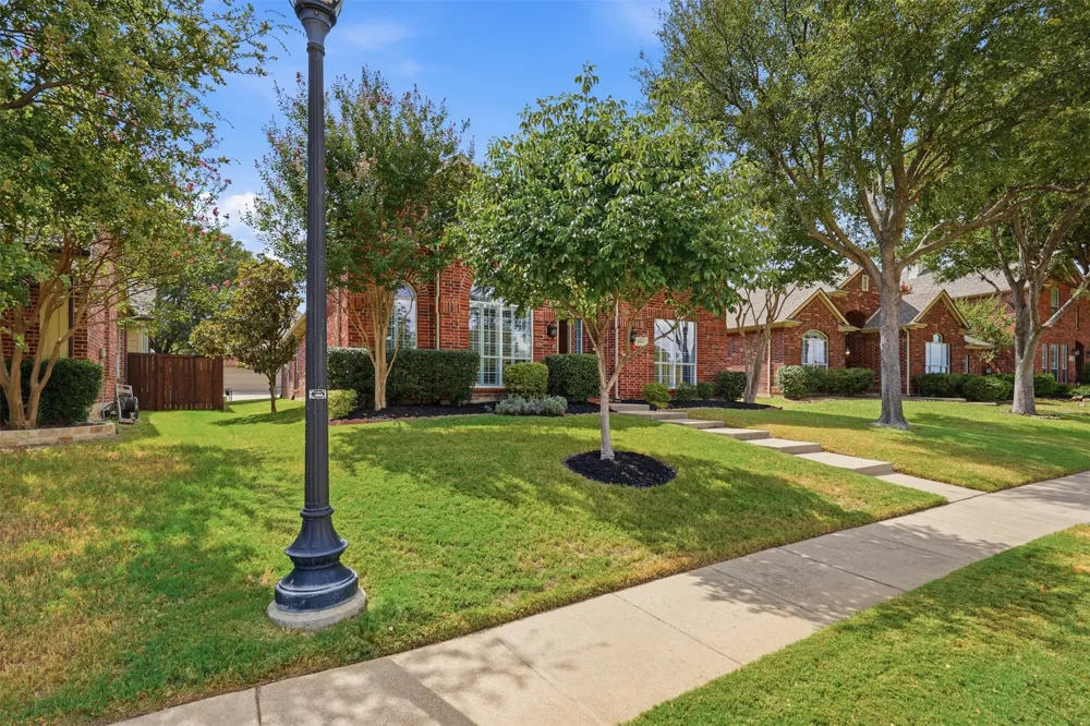 6811 Bendbrook Drive Frisco, TX 75035
