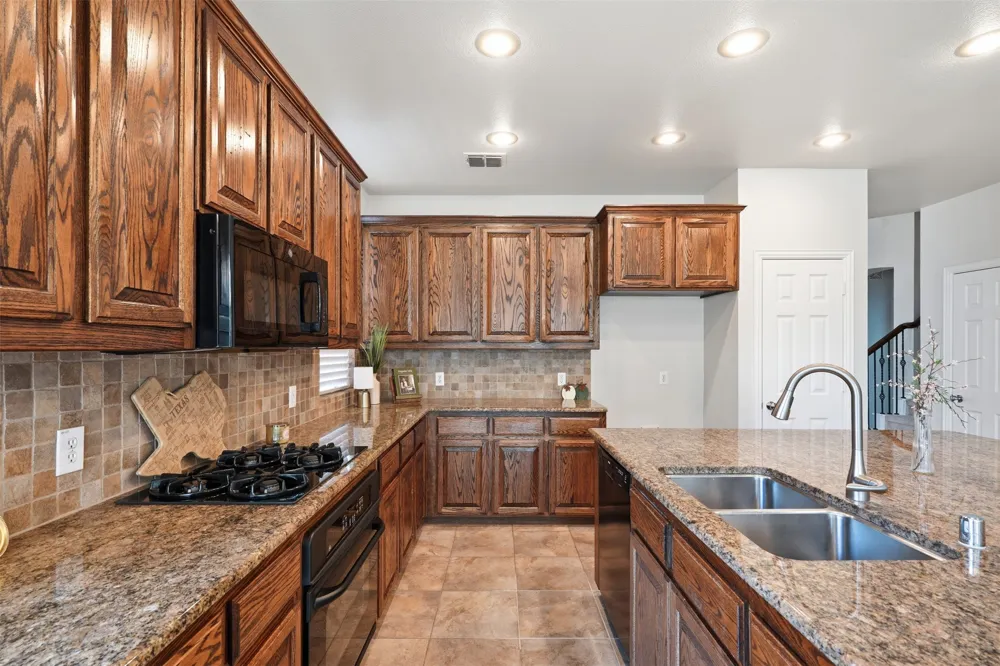 6811 Bendbrook Drive Frisco, TX 75035