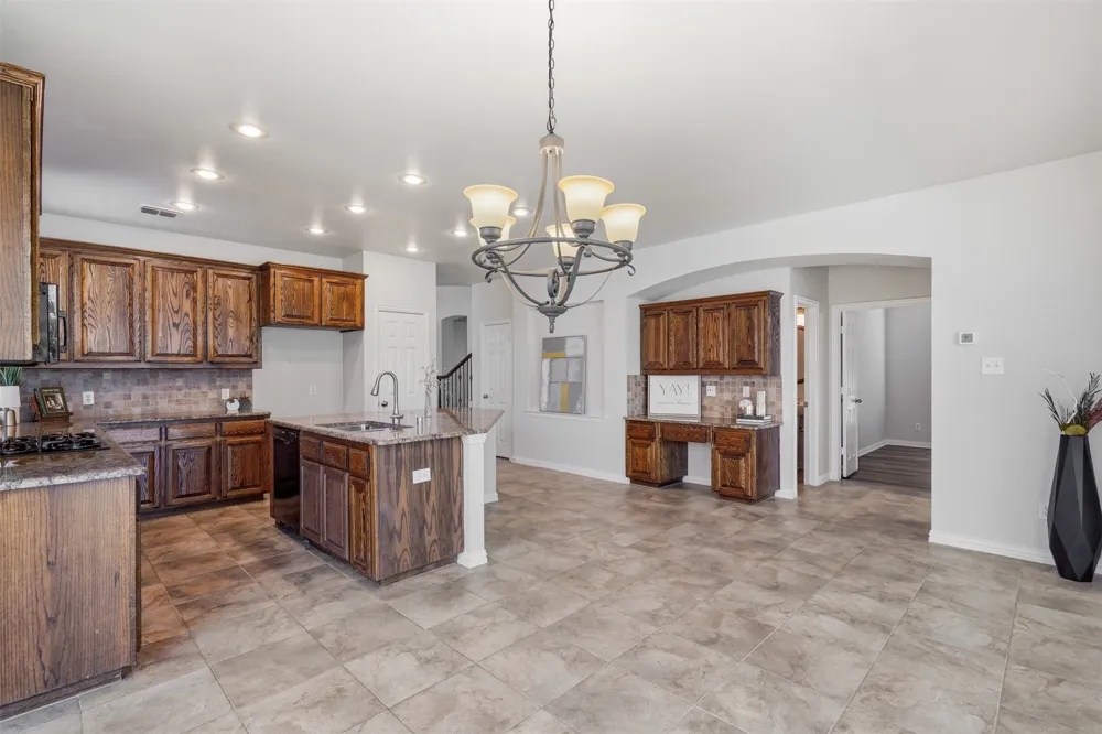 6811 Bendbrook Drive Frisco, TX 75035