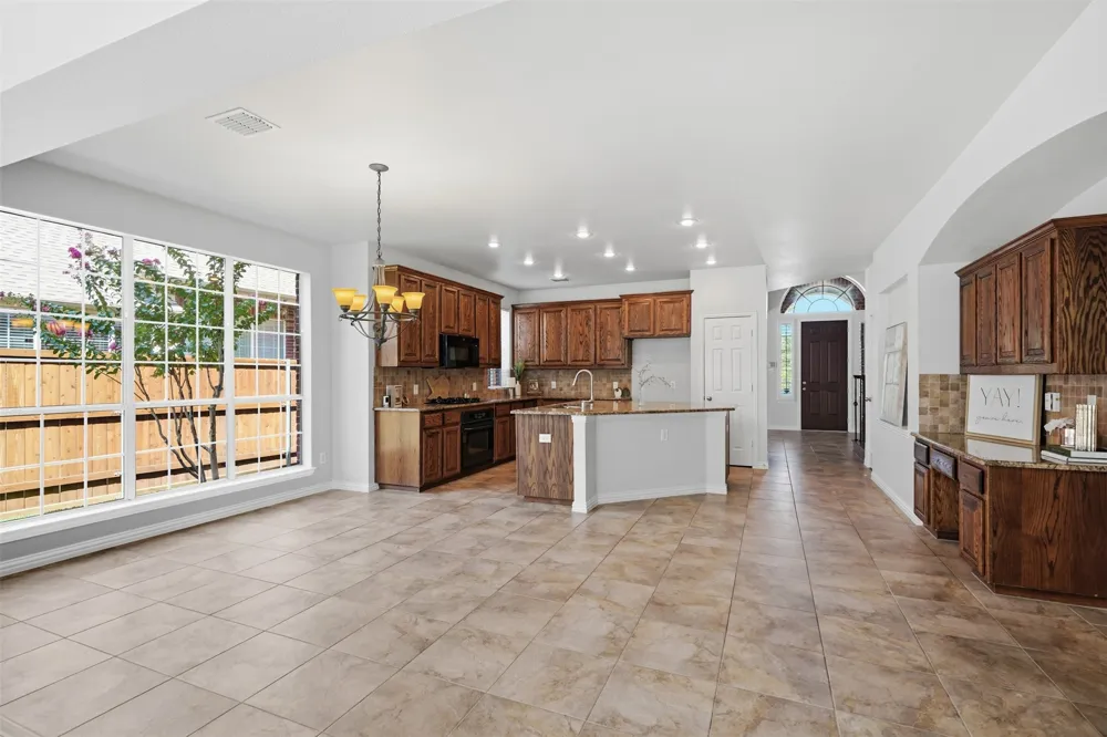 6811 Bendbrook Drive Frisco, TX 75035