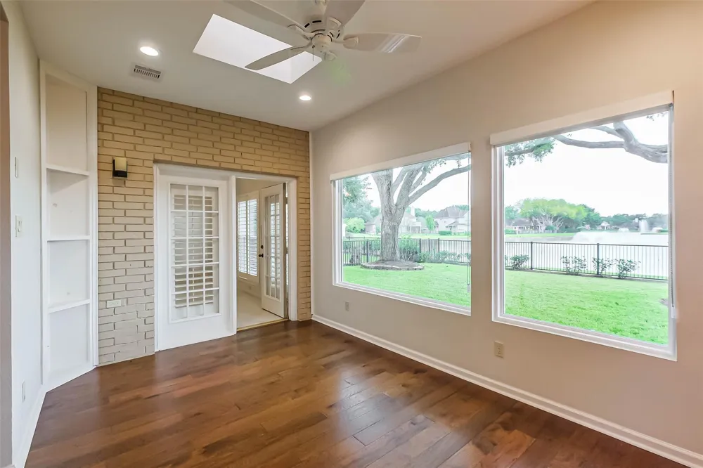 633 Clarenda Falls Drive Sugar Land, TX 77479