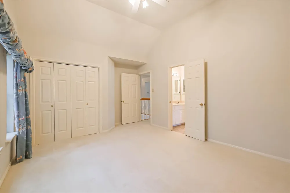 633 Clarenda Falls Drive Sugar Land, TX 77479
