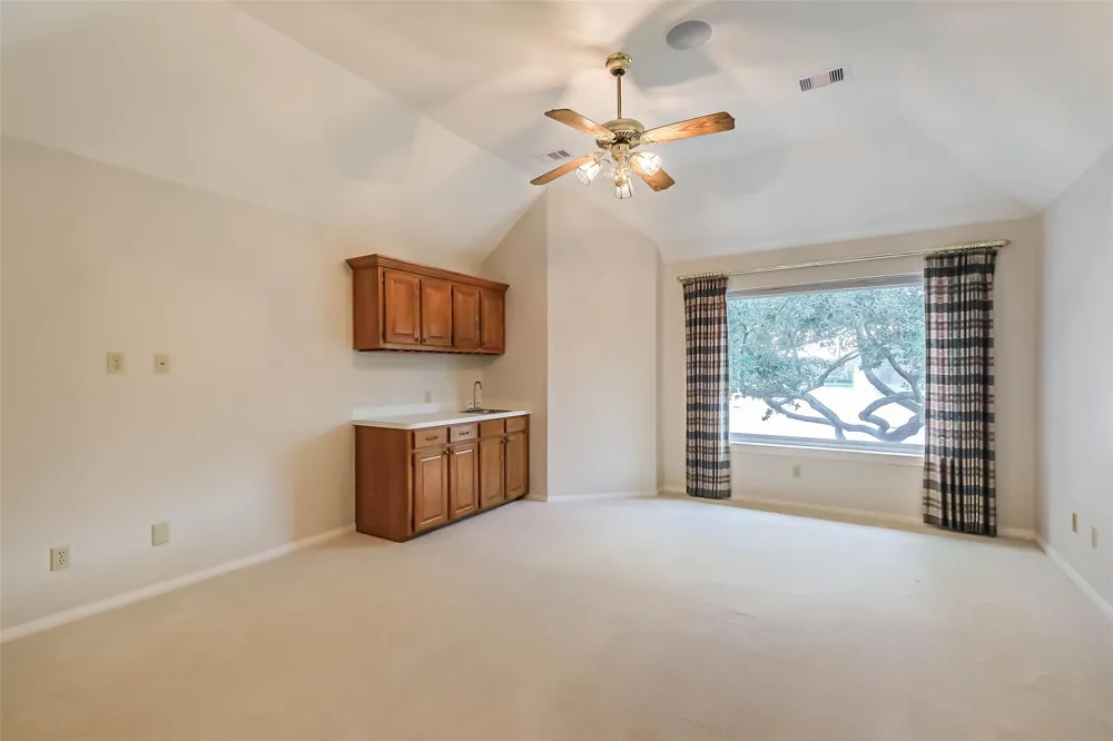 633 Clarenda Falls Drive Sugar Land, TX 77479