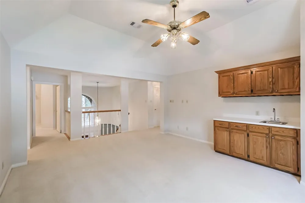 633 Clarenda Falls Drive Sugar Land, TX 77479