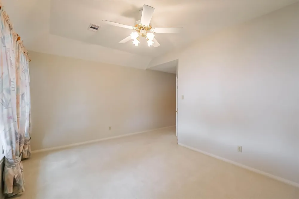633 Clarenda Falls Drive Sugar Land, TX 77479