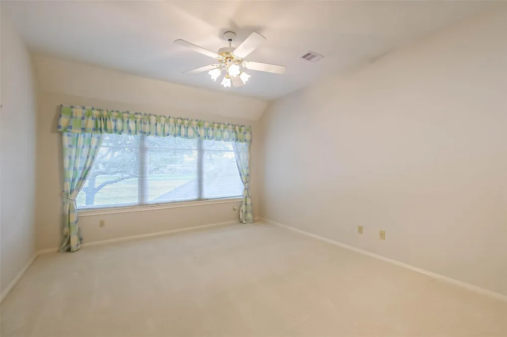 633 Clarenda Falls Drive Sugar Land, TX 77479