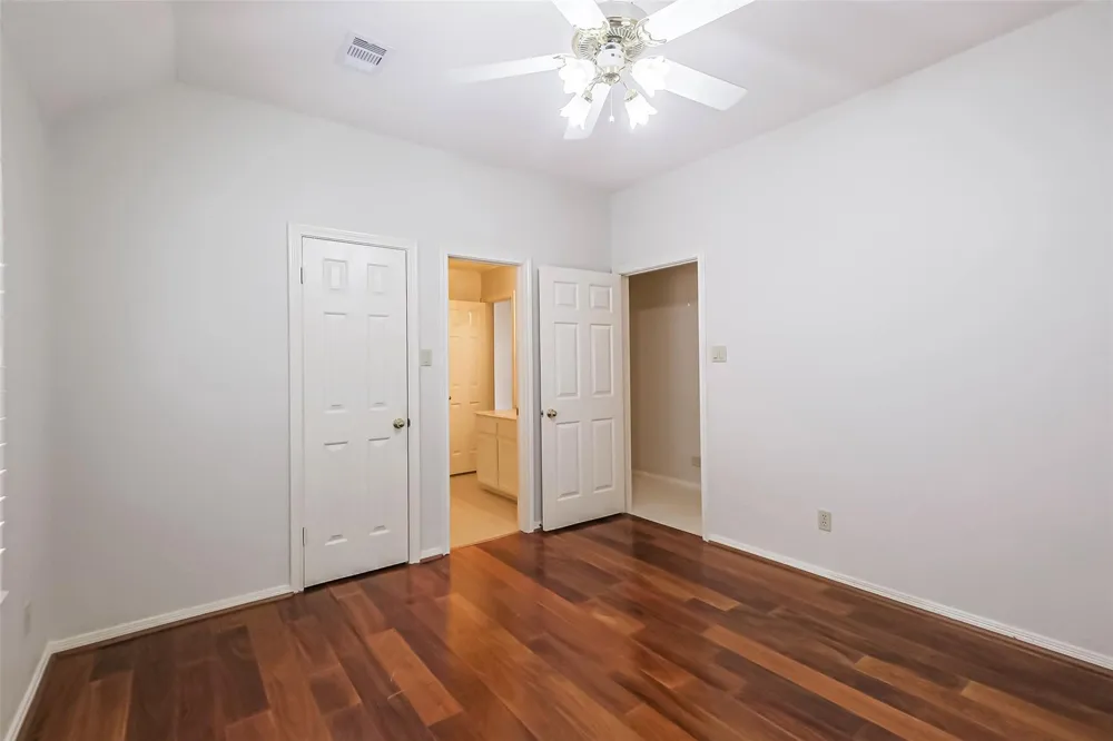 633 Clarenda Falls Drive Sugar Land, TX 77479