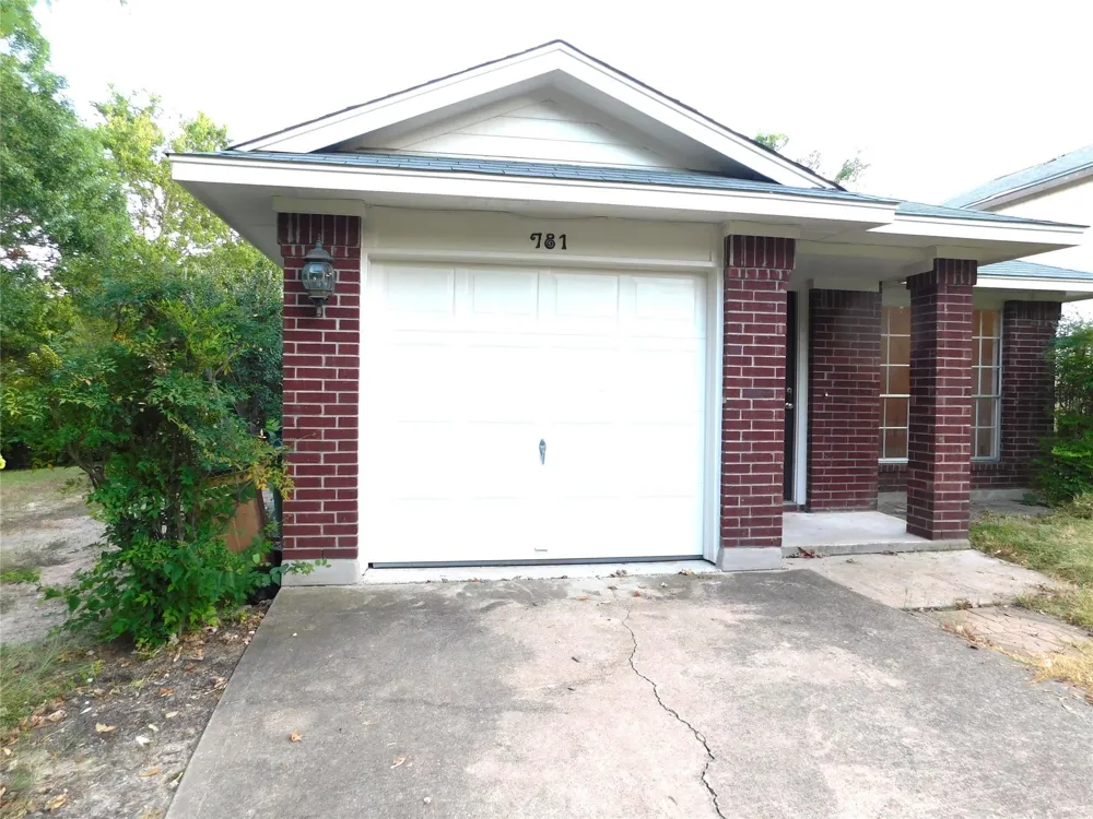 781 Latteridge Drive Austin, TX 78748