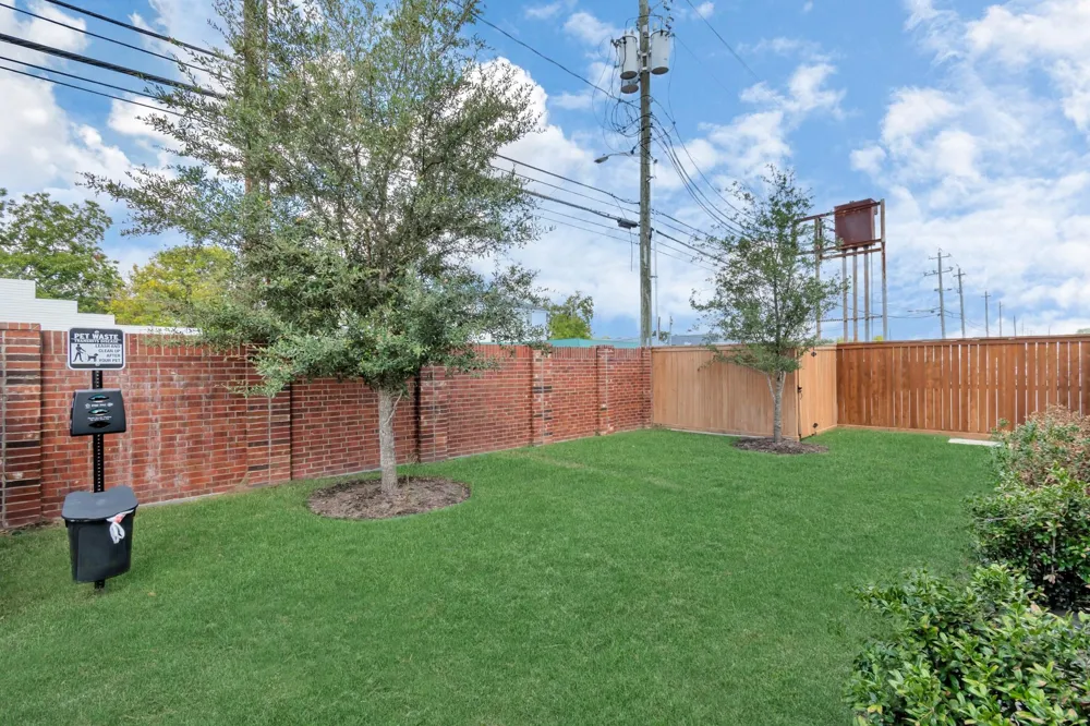 755 Strawberry Pines Court Houston, TX 77009